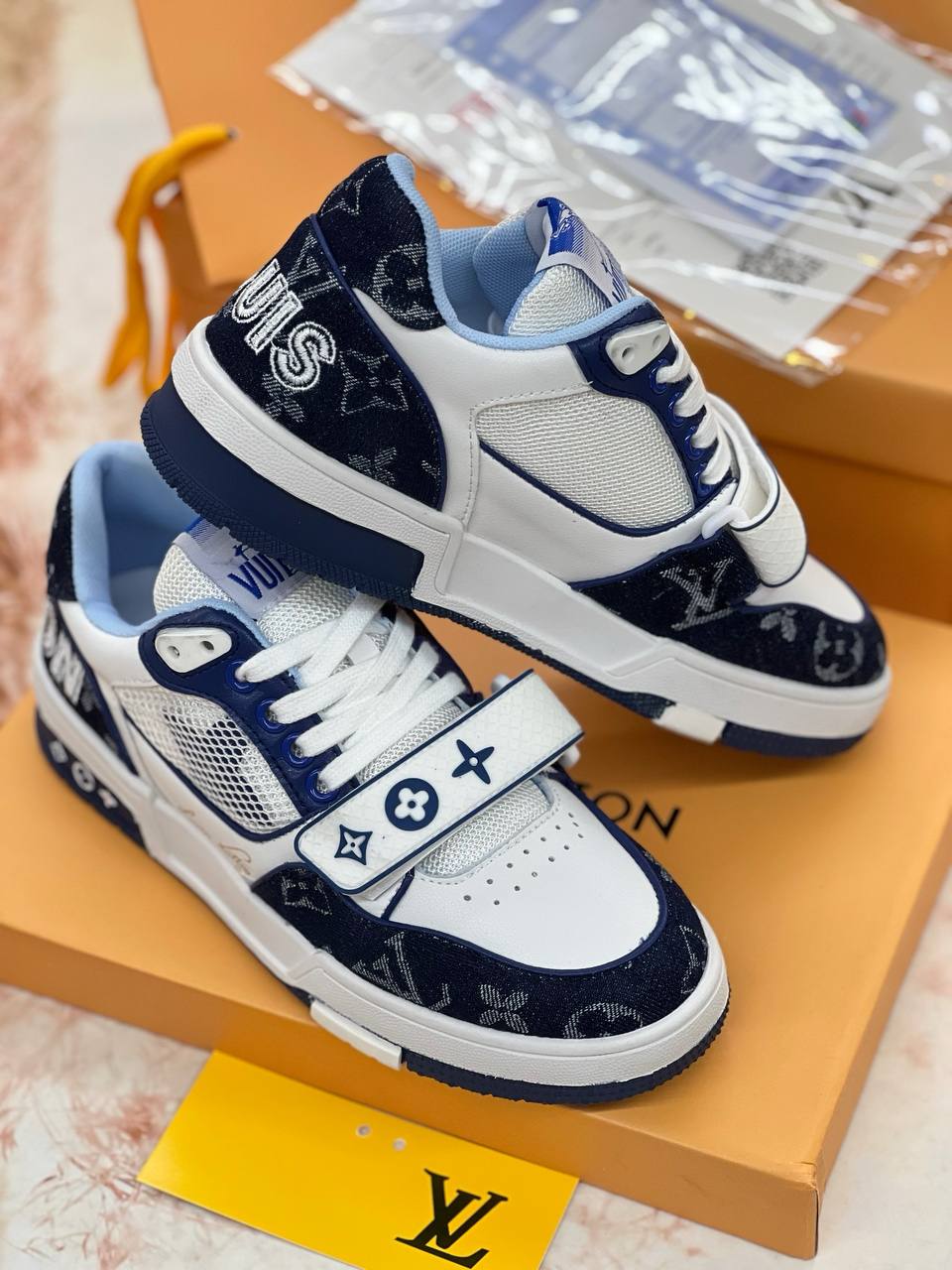 کتونی ال وی