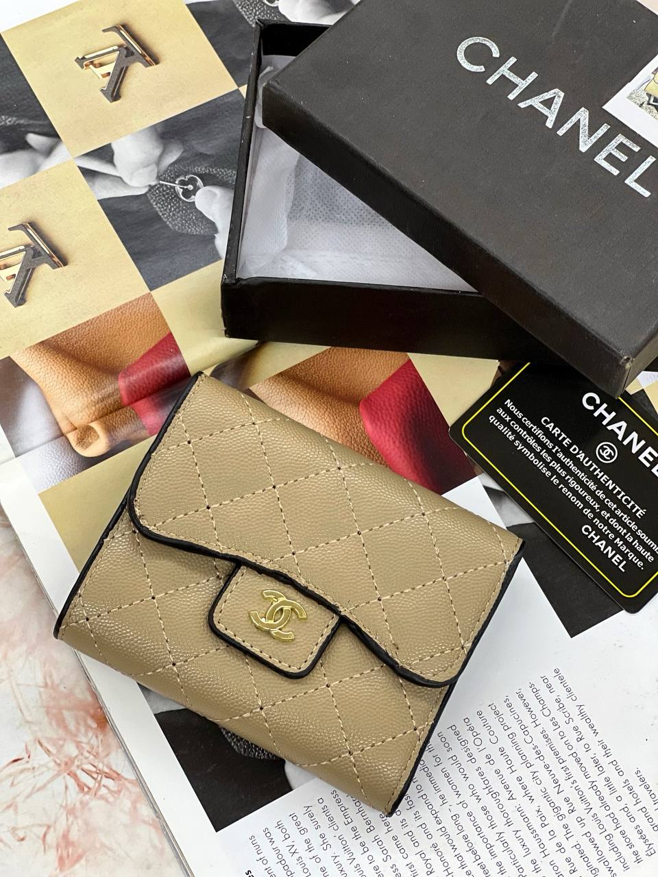 کیف پول شنل