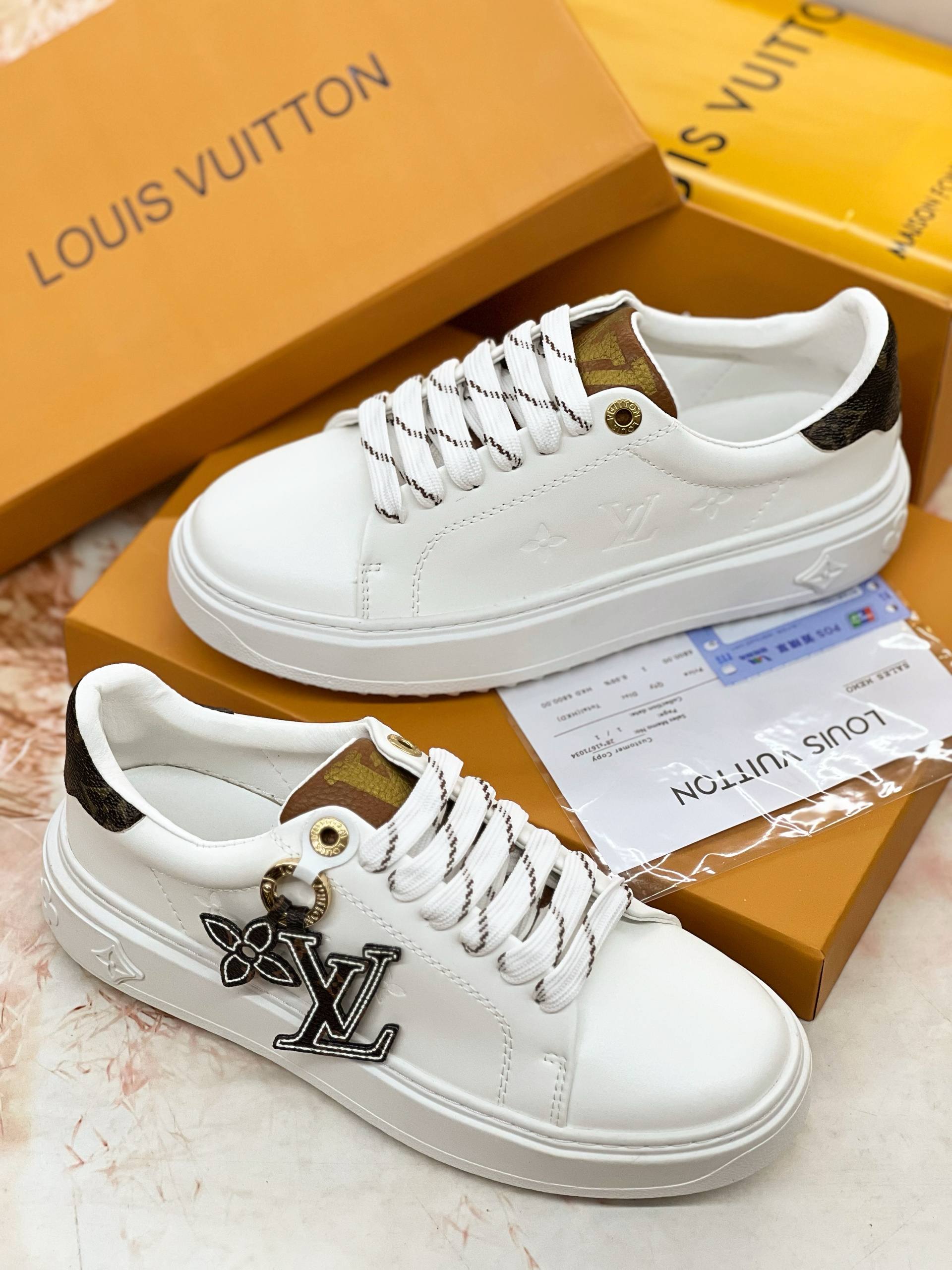 کتونی ال وی